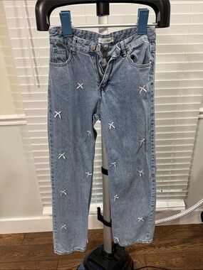 Light Wash Embroidered Bow Jeans